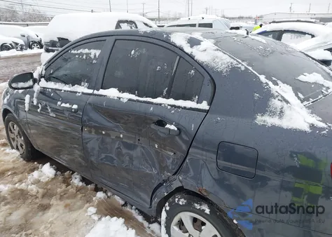 2009 Hyundai Accent Gls from USA, damaged, VIN KMHCN46CX9U334089